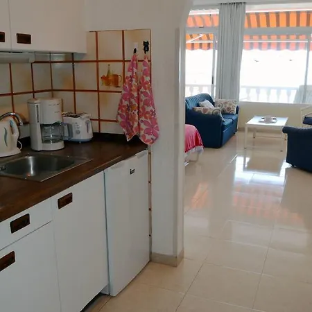 Ikarus Apartment